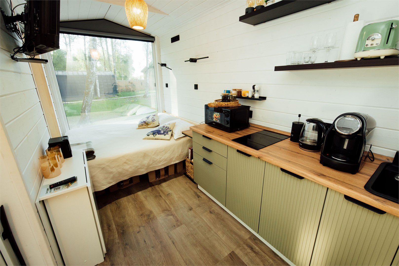 Дом в лесу 15 кв.м. с террасой в Bazabanya