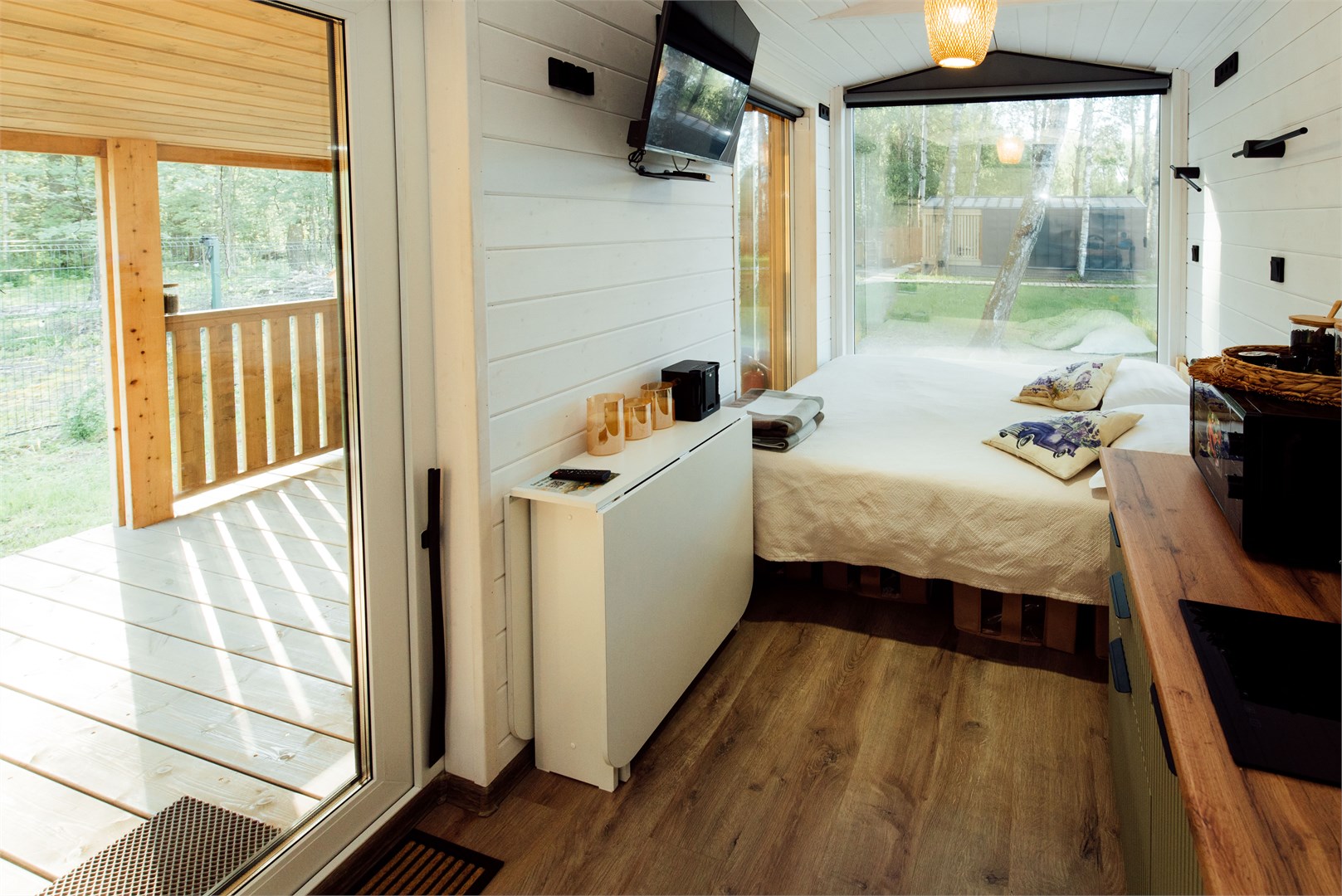 Дом в лесу 15 кв.м. с террасой в Bazabanya