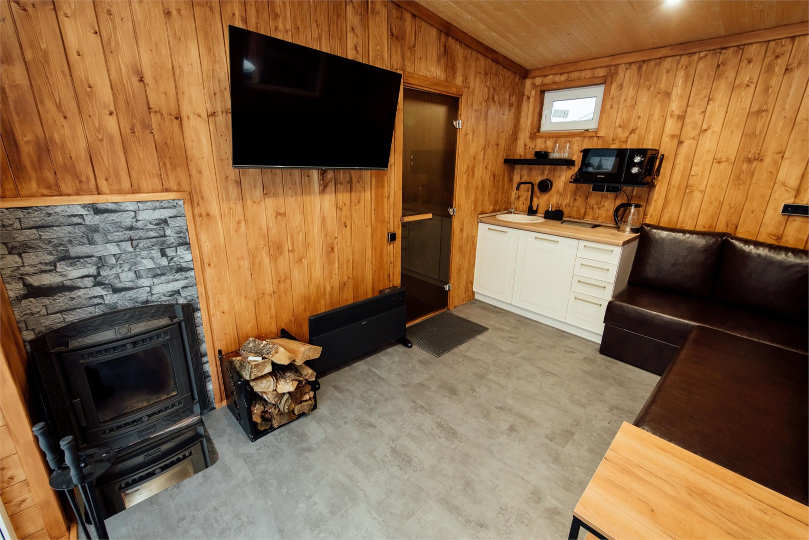 Дом с русской баней на дровах в Bazabanya