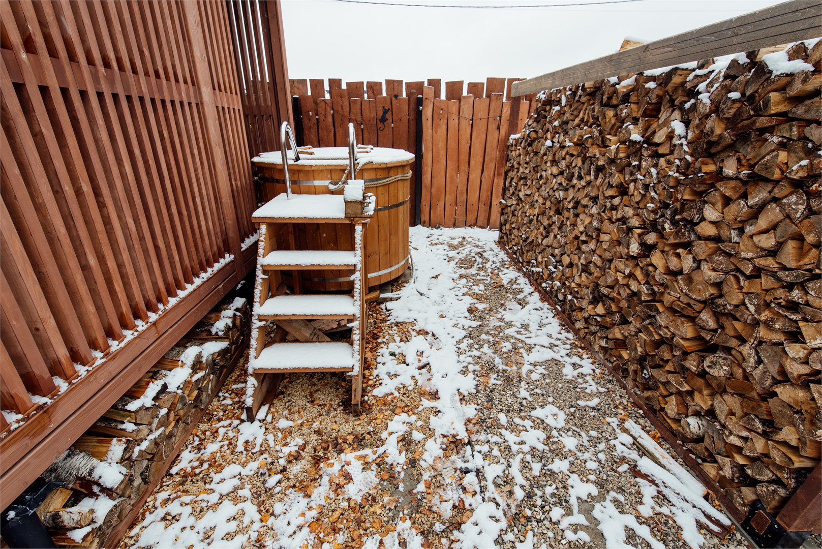 Дом с русской баней на дровах в Bazabanya