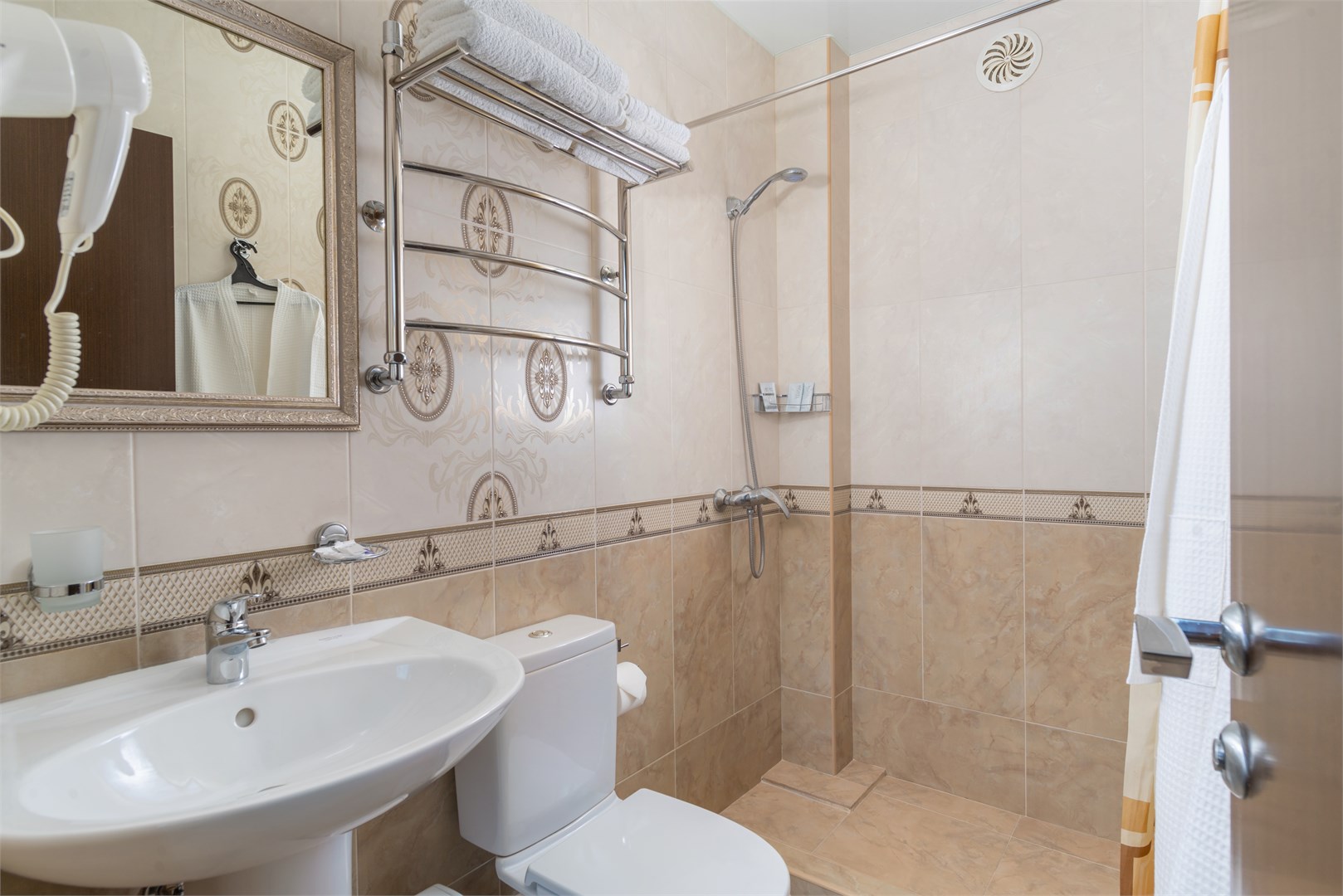 Люкс без балкона в Helas