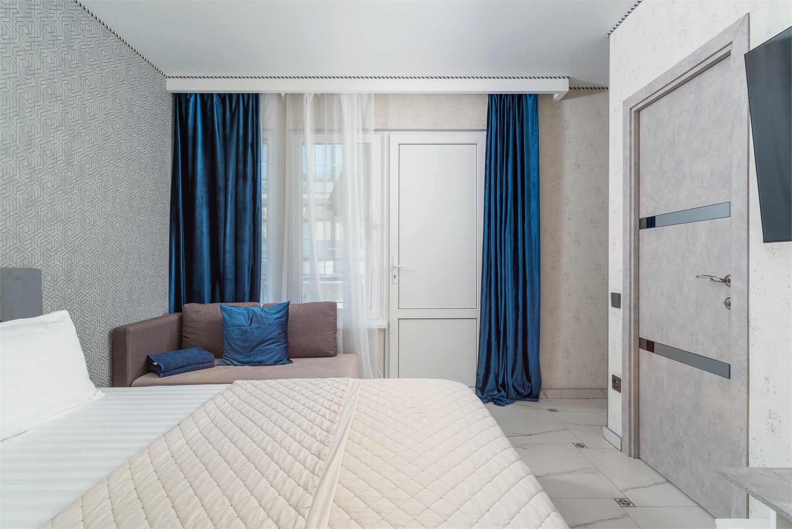 Полулюкс во втором корпусе (3-х) в Helas