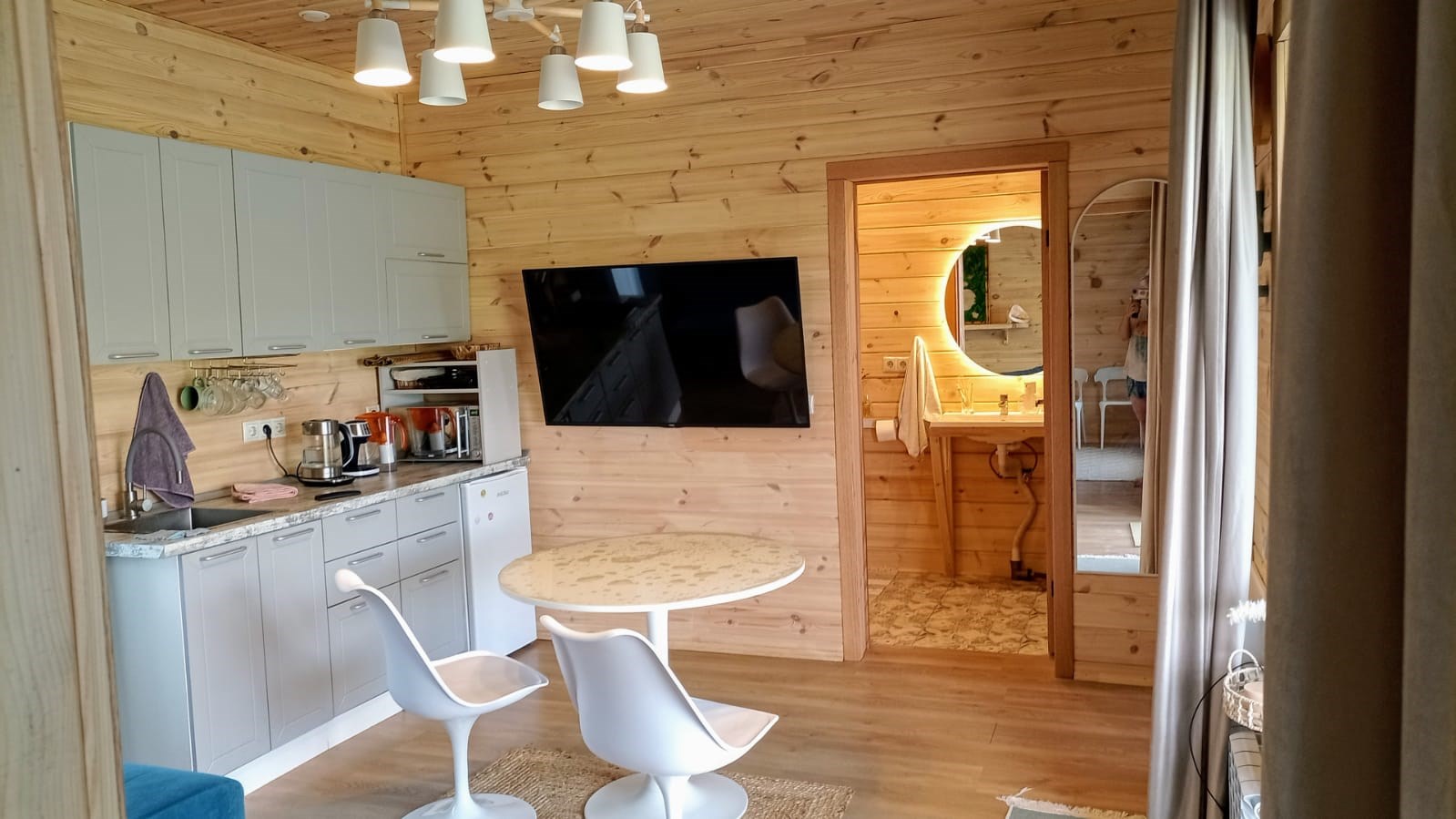 СТЕКЛЯННЫЙ ДОМ в Берёзовка