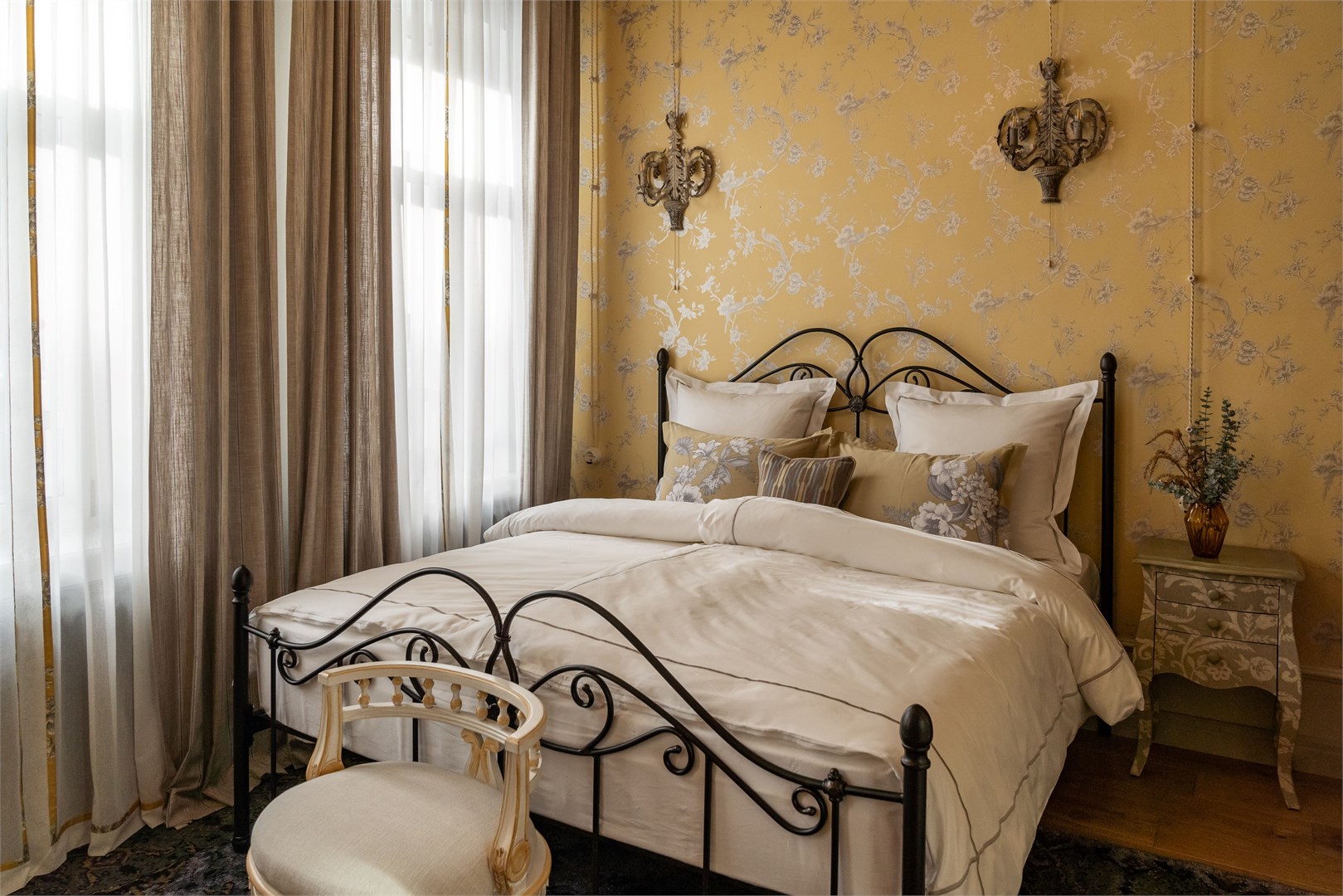 Жёлтый номер в Гостевой дом Дунилово