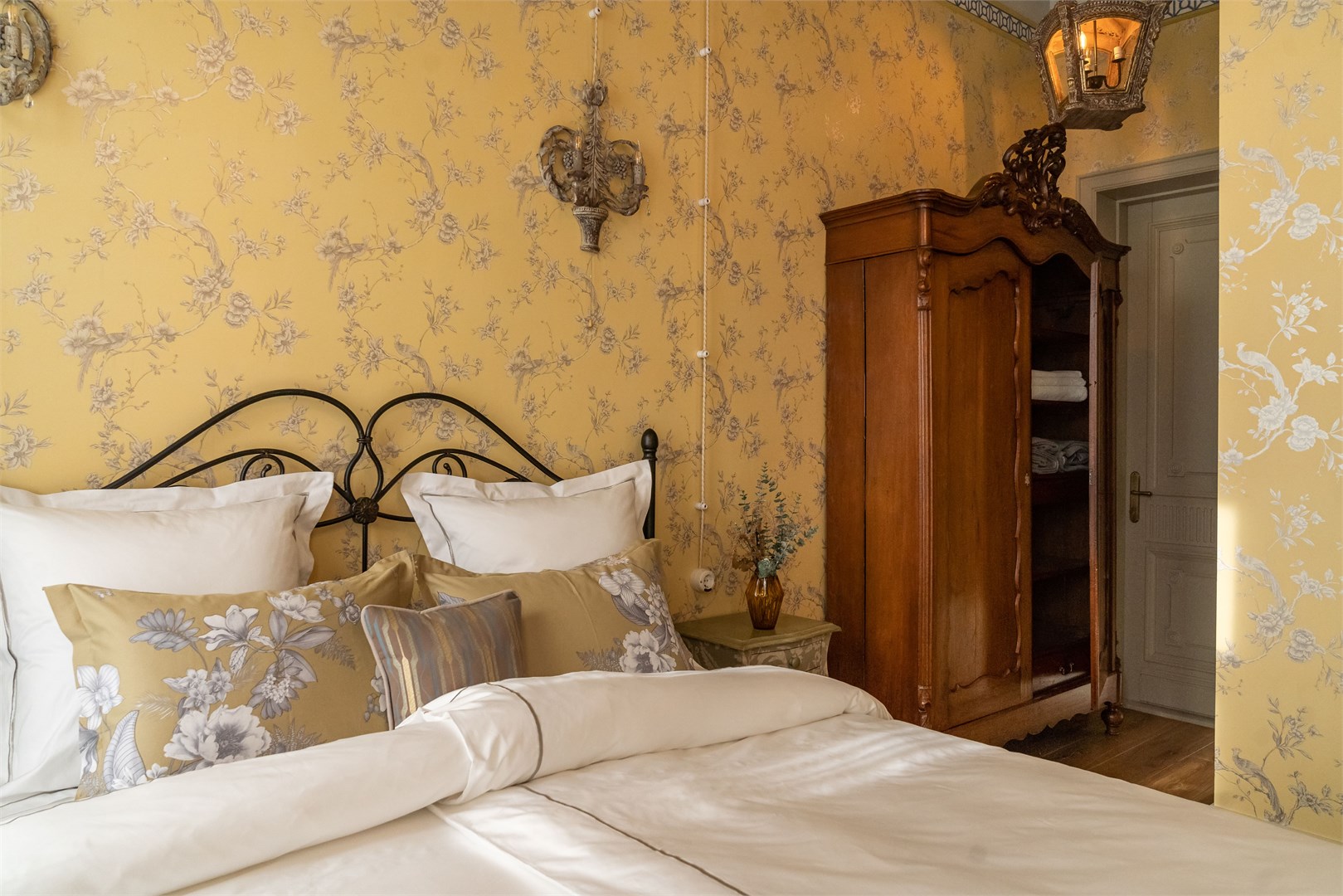 Жёлтый номер в Гостевой дом Дунилово