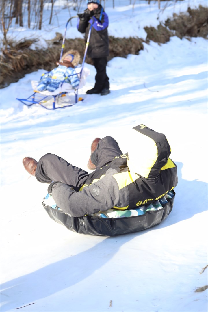 Трехместные домики в Времена года