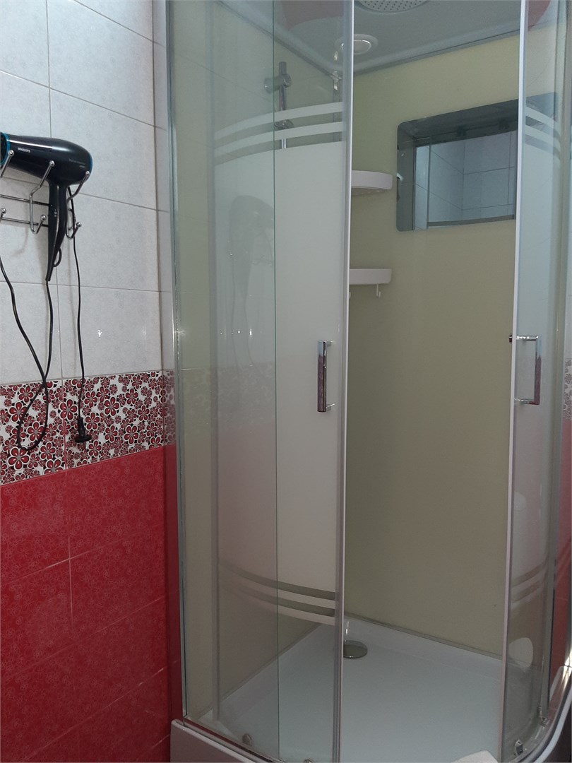 двухкомнатный комфорт (витраж на море) в Дом рыбака