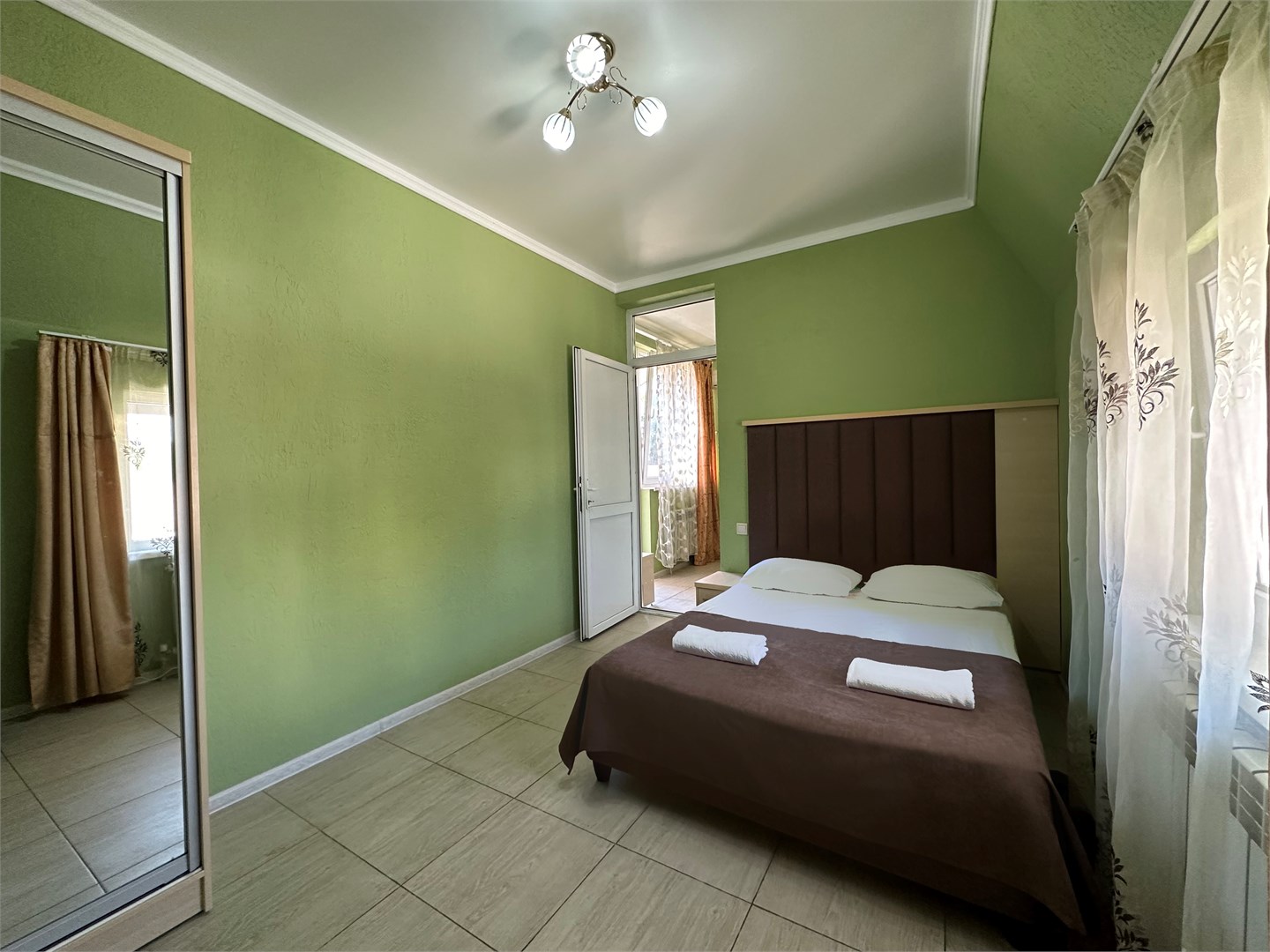 Двухкомнатный Четырехместный Комфорт в Михаил