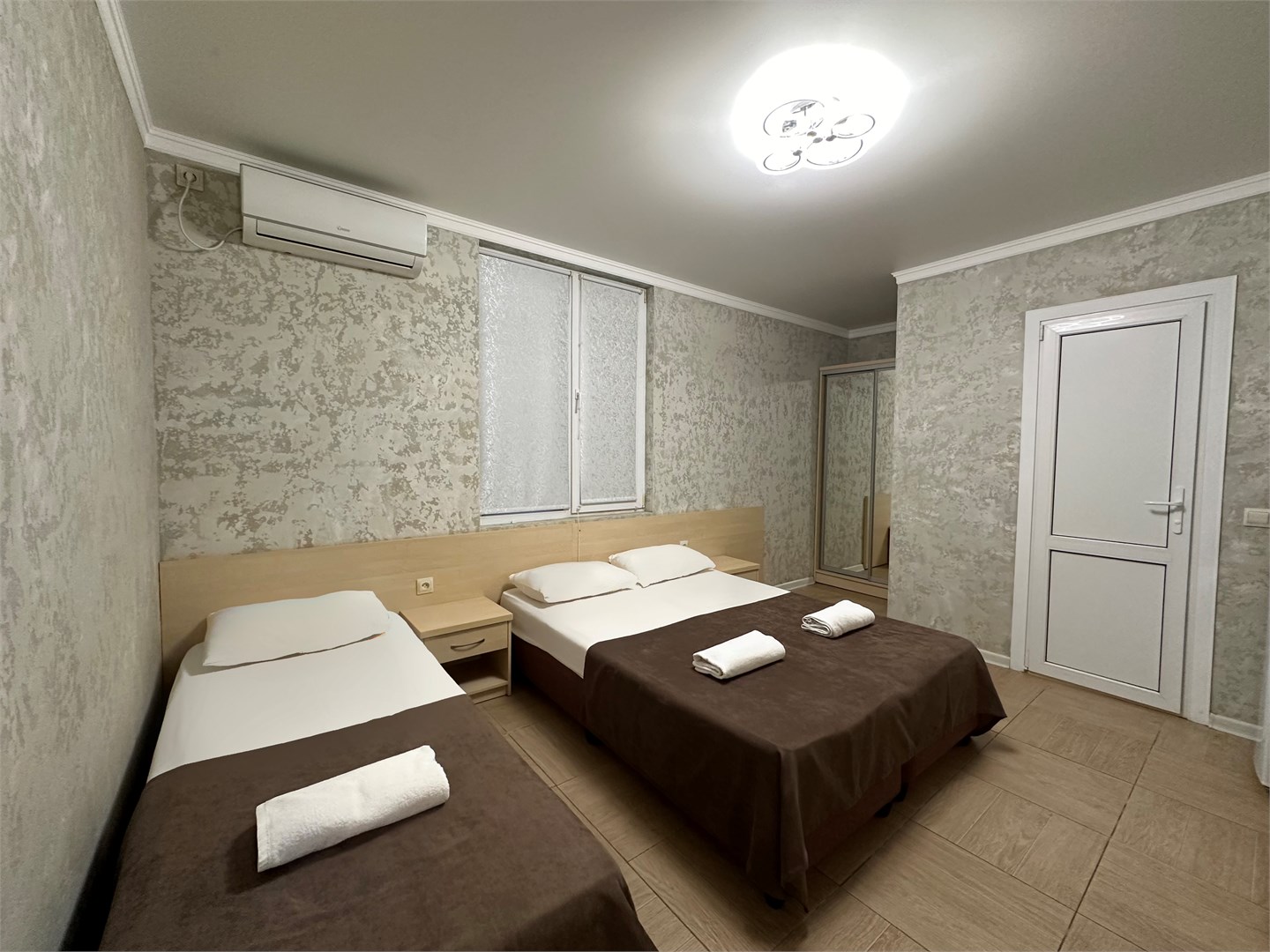 Двухкомнатный Пятиместный Комфорт в Михаил