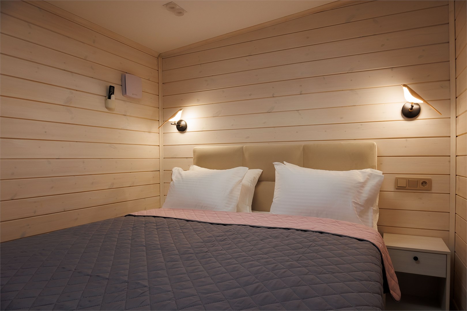 Стандарт с отдельным входом и мансардным окном в Вилла Лана