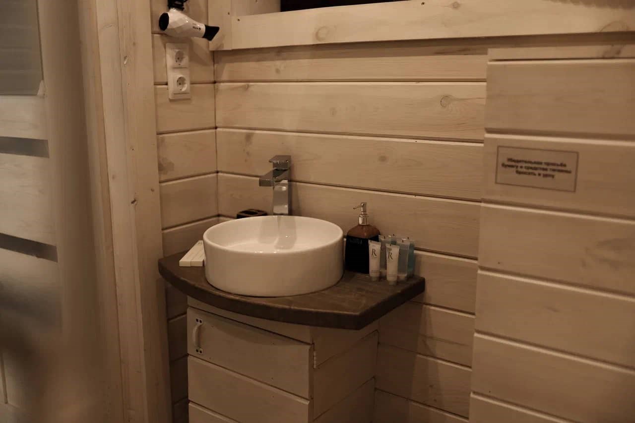 А-фрейм на берегу моря в Море