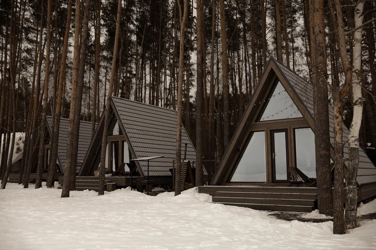 А-фрейм на берегу моря в Море