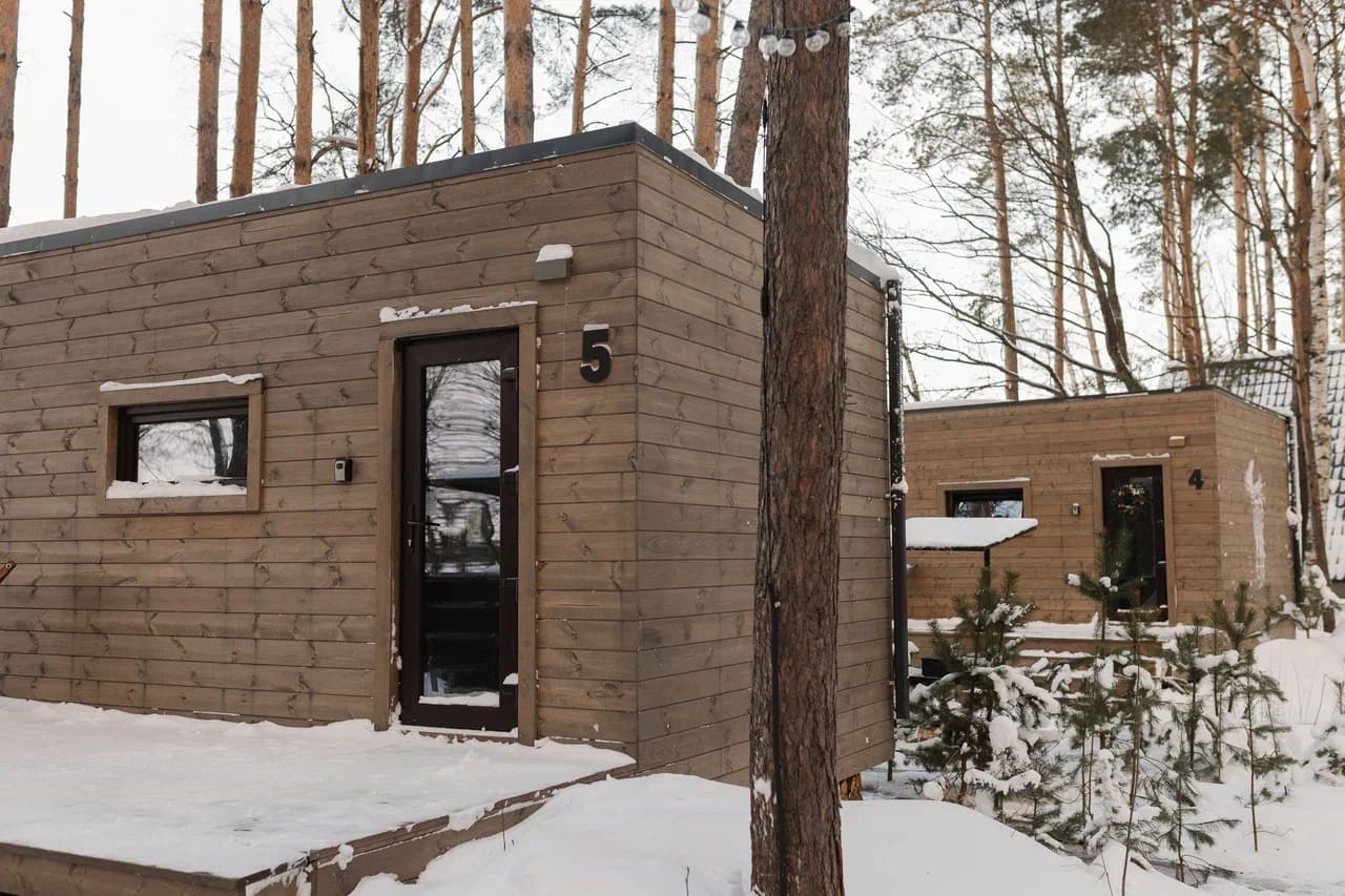 Панорамный дом на берегу в Море