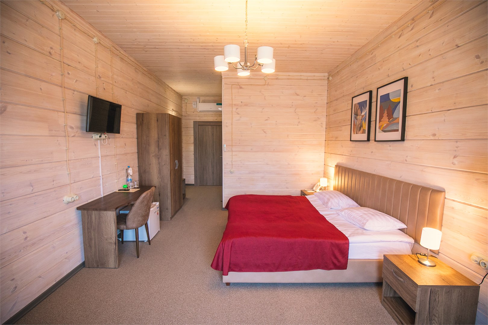 Фотография Улучшенный стандартный двухместный номер