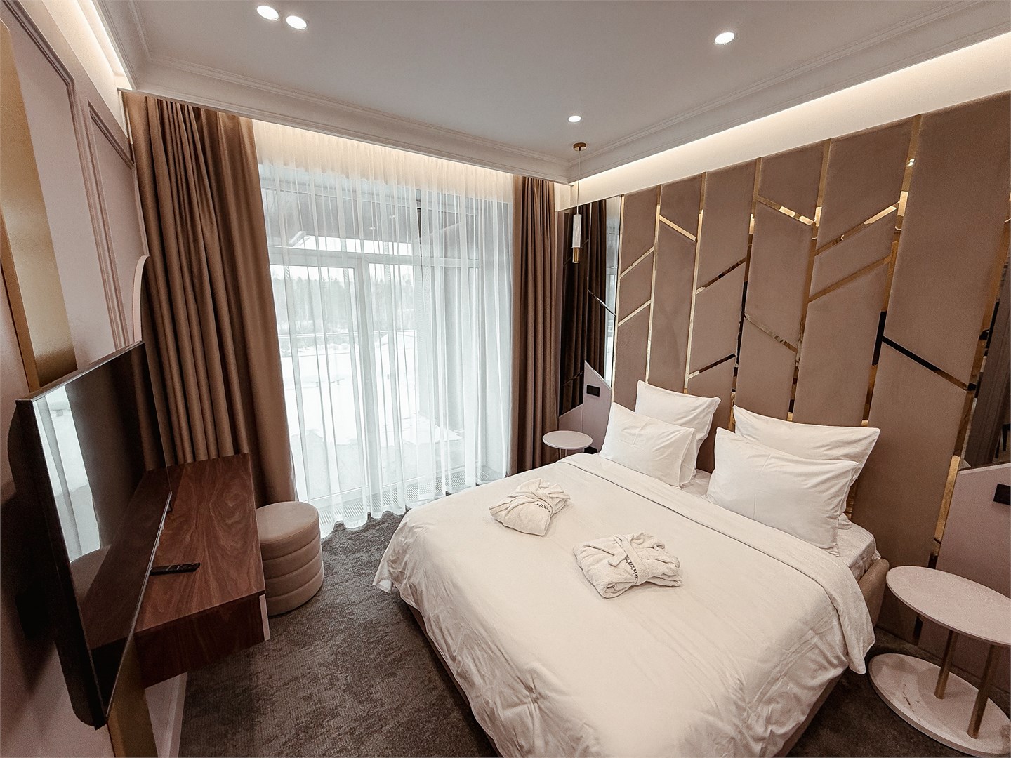 4 корпус - ресторан ЛЮКС спальня+гостиная (2 этаж) в Luxor Resort
