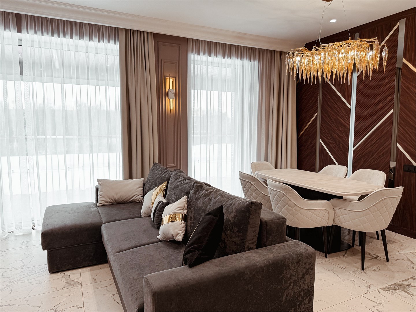 4 корпус - ресторан ЛЮКС спальня+гостиная (2 этаж) в Luxor Resort