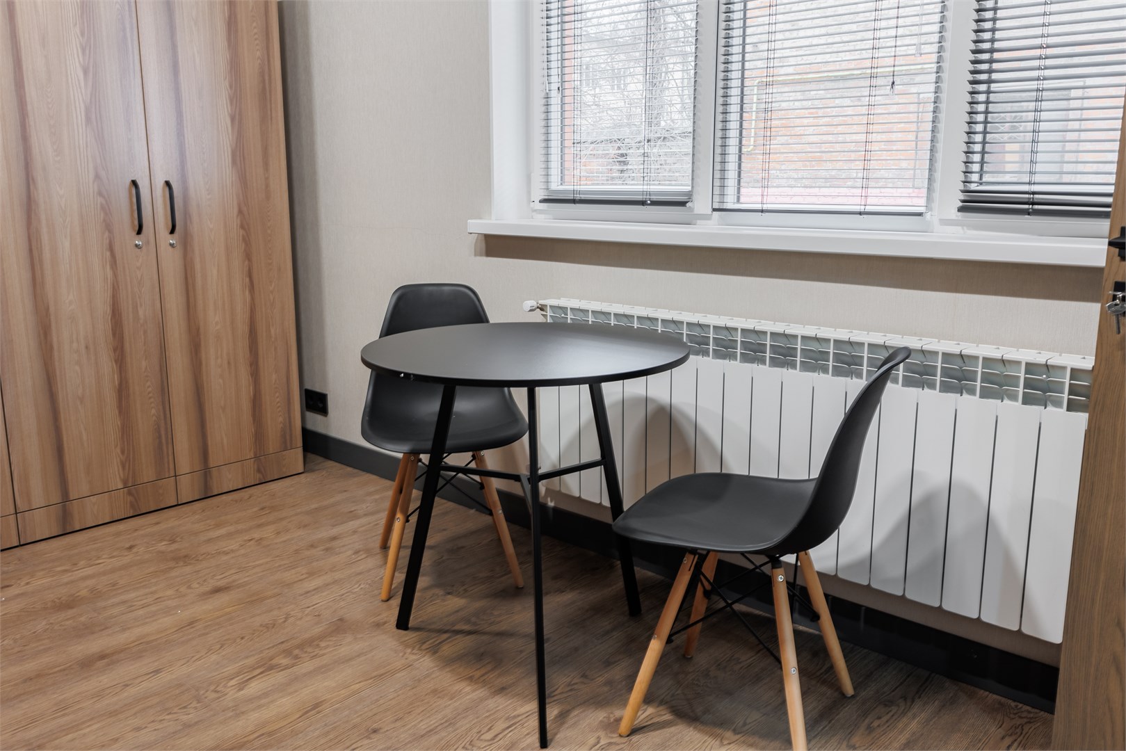 4 местный женский в Hohlaend