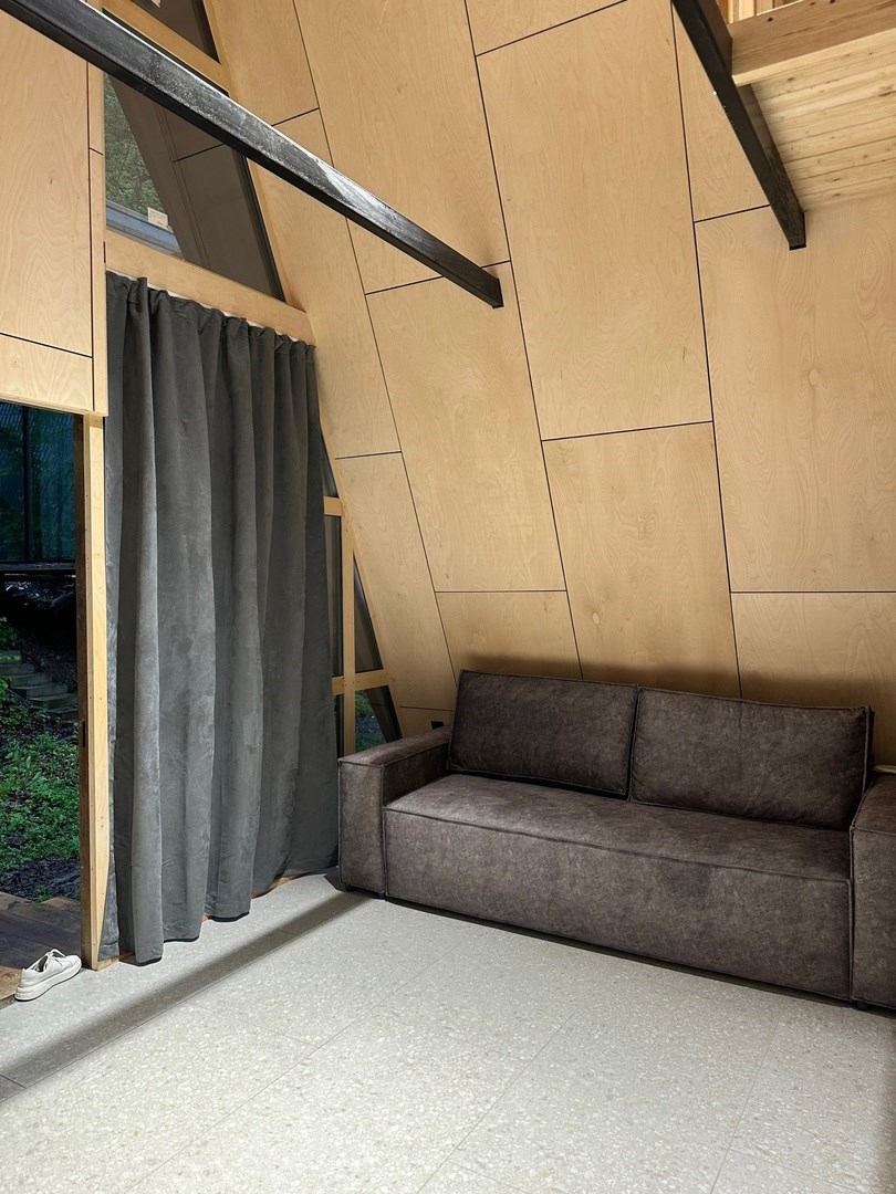 A FRAME 1 в Кобан СПА