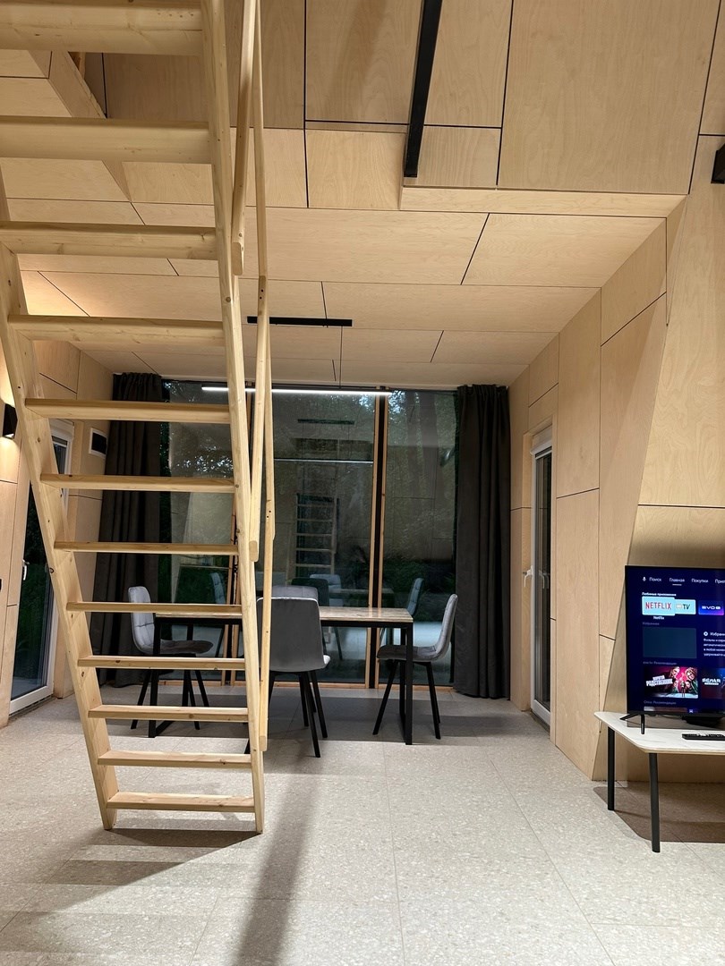 A FRAME 1 в Кобан СПА