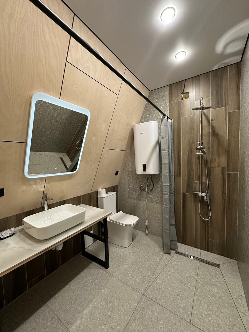 A FRAME 1 в Кобан СПА