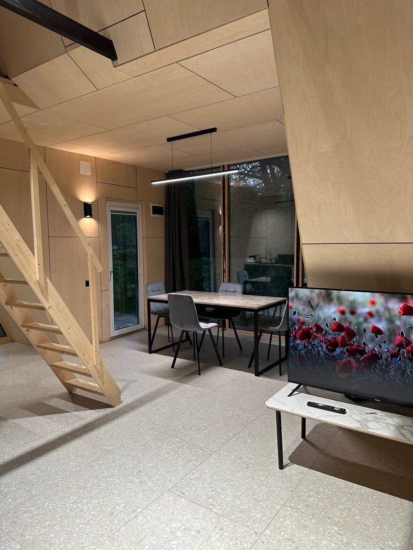 A FRAME 1 в Кобан СПА