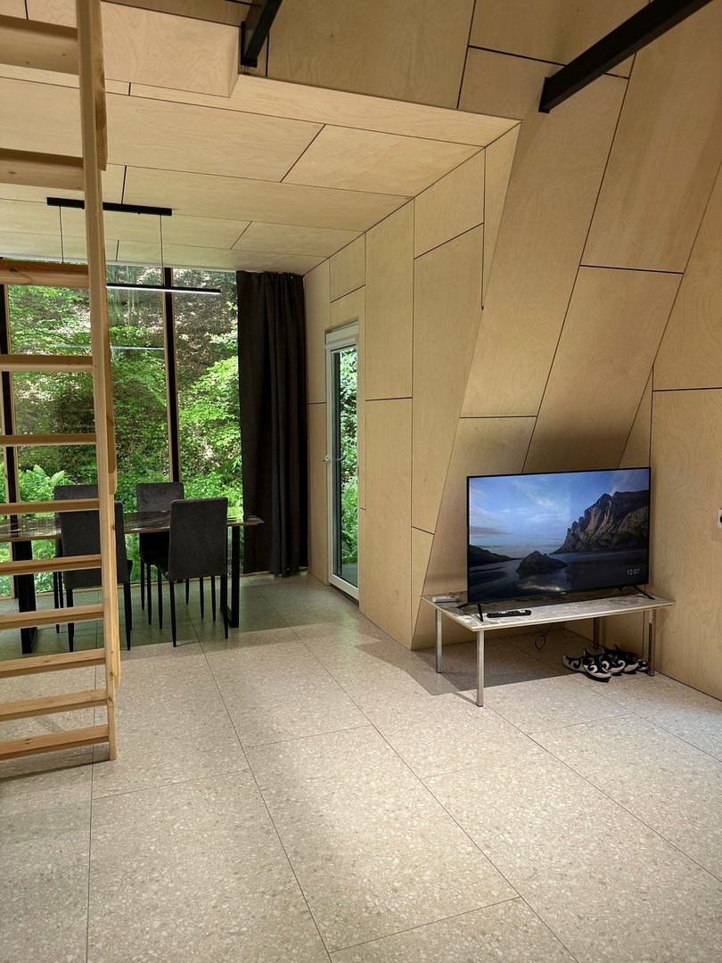 A FRAME 5 в Кобан СПА