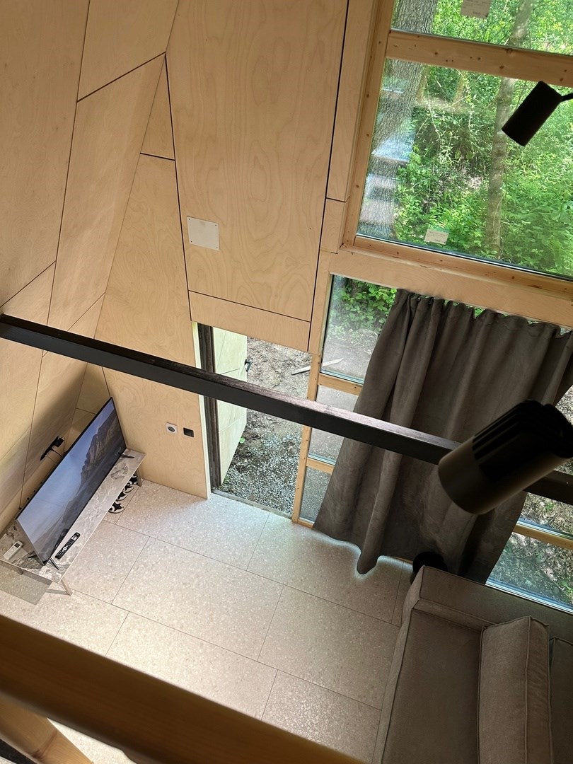 A FRAME 5 в Кобан СПА