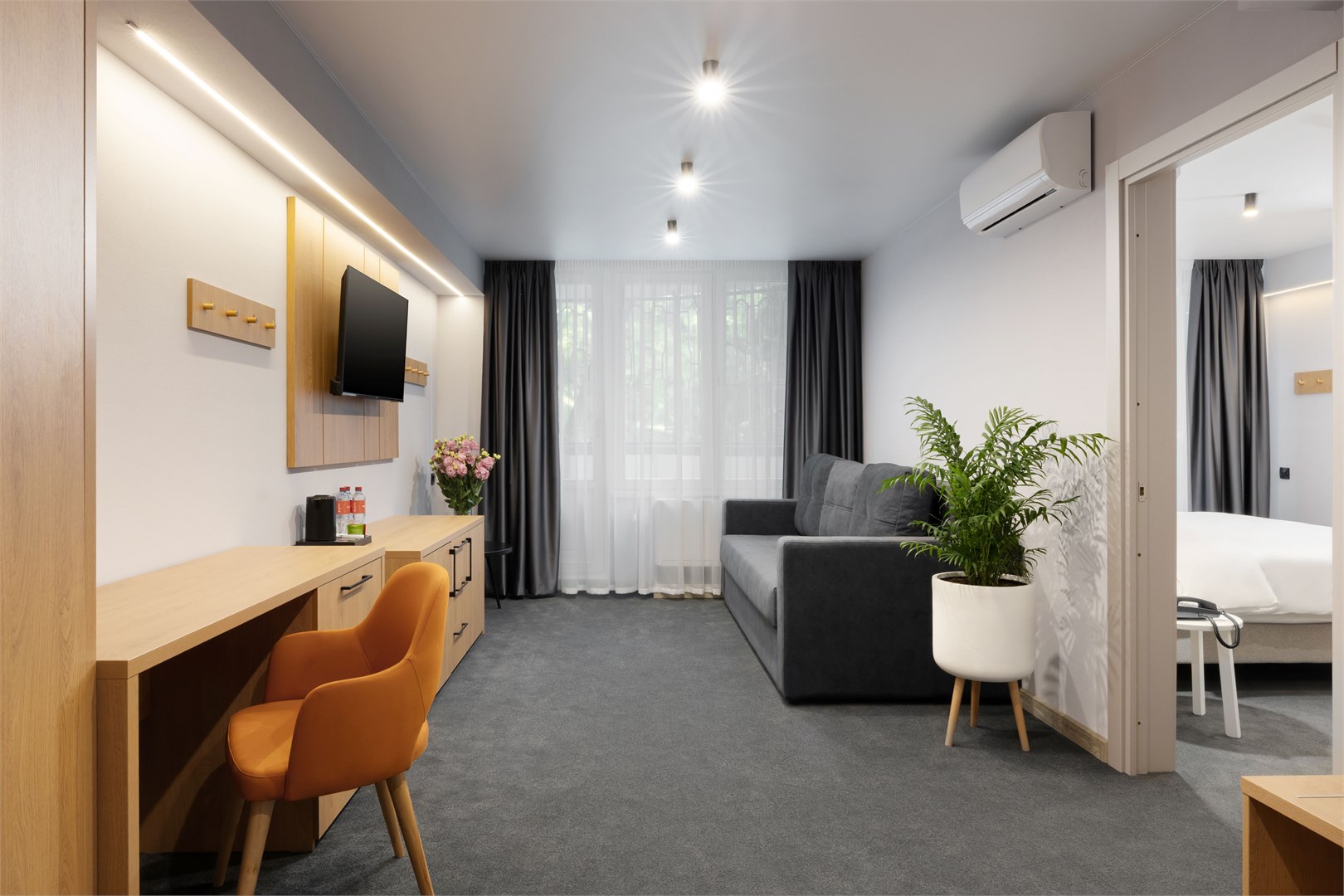 Люкс семейный 2-комнатный в Azimut Здоровье Ивушка