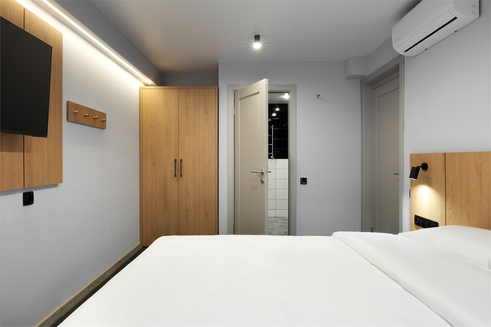 Люкс семейный 2-комнатный в Azimut Здоровье Ивушка