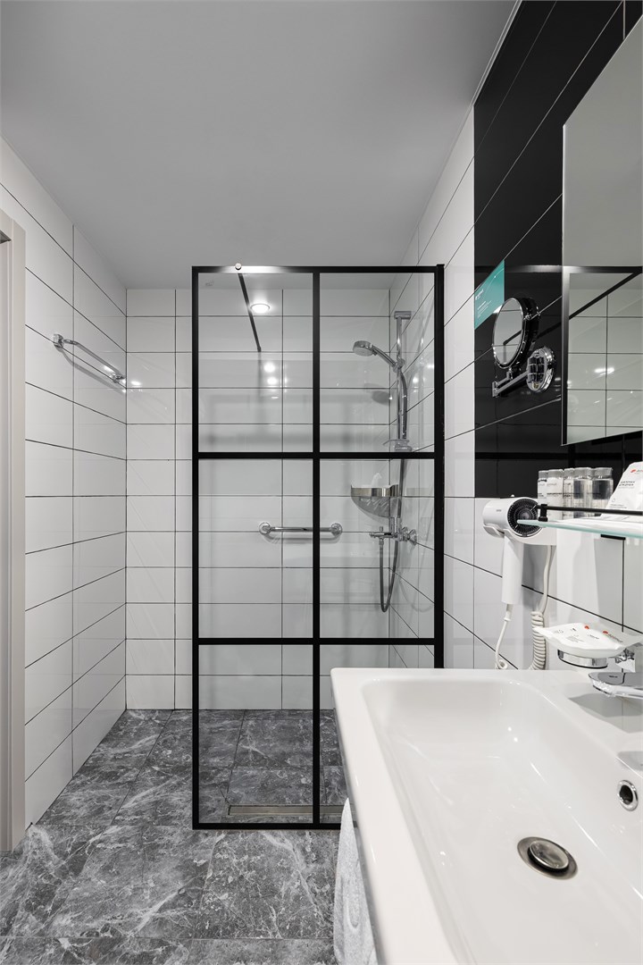 Апартаменты семейные 3-комнатные в Azimut Здоровье Ивушка