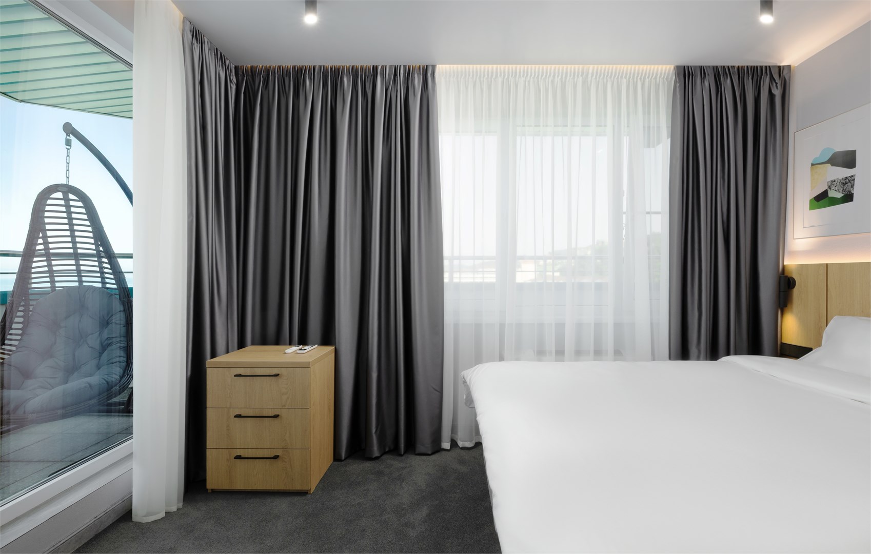 Апартаменты семейные 3-комнатные в Azimut Здоровье Ивушка