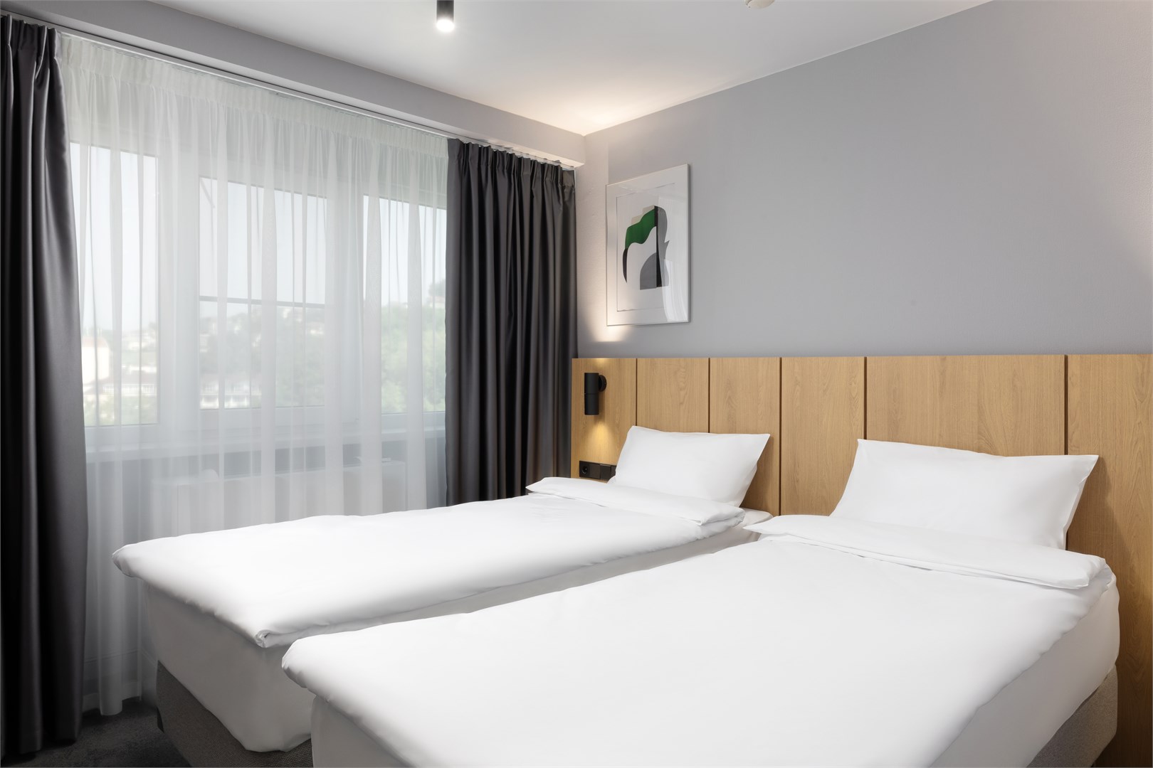 Апартаменты семейные 3-комнатные в Azimut Здоровье Ивушка