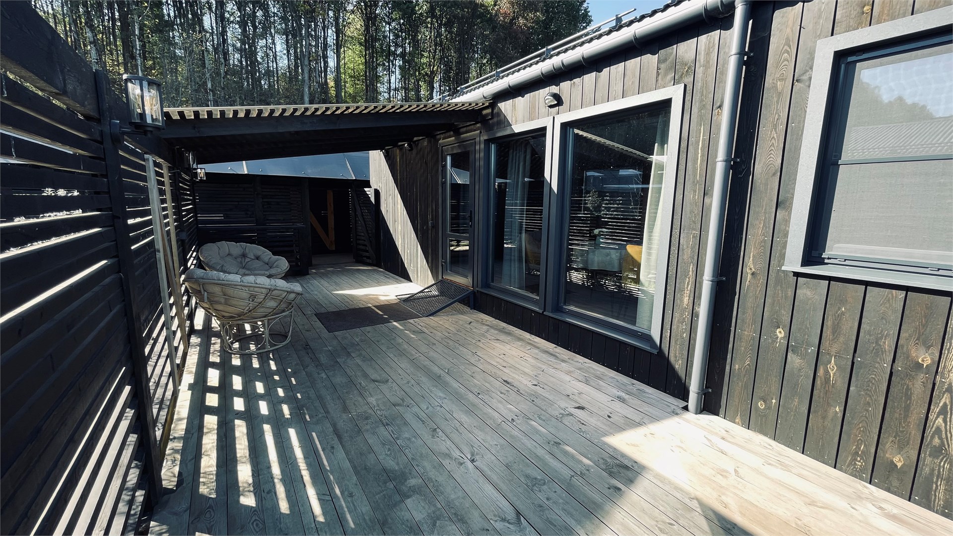 Великие российские учёные (барнхаусы с видом на Волгу) в Резиденция Товарищества Братьев Нобель