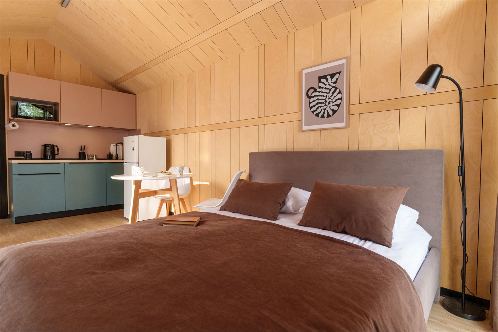 Двухместный Барнхаус на берегу озера в ЭкоPort на Отрадном