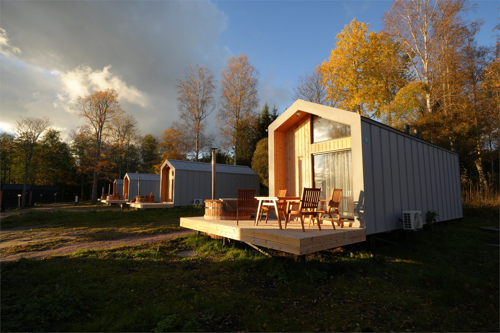 Четырёхместный Барнхаус с видом на озеро в ЭкоPort на Отрадном