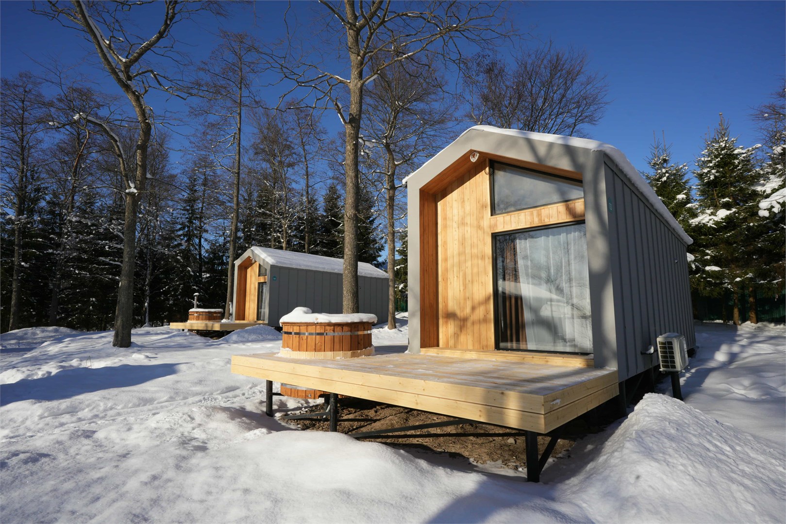 Четырёхместный Барнхаус с видом на озеро в ЭкоPort на Отрадном