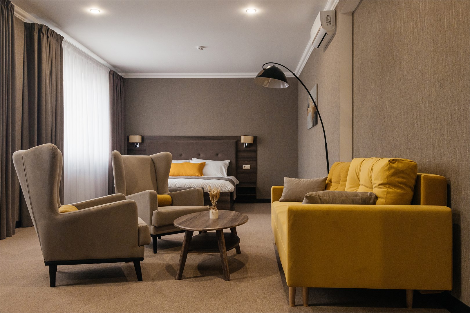 GRAND DELUXE в Алекс Роял