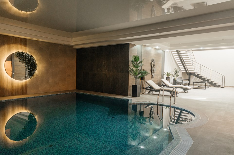 Presidential DELUXE - pool в Алекс Роял