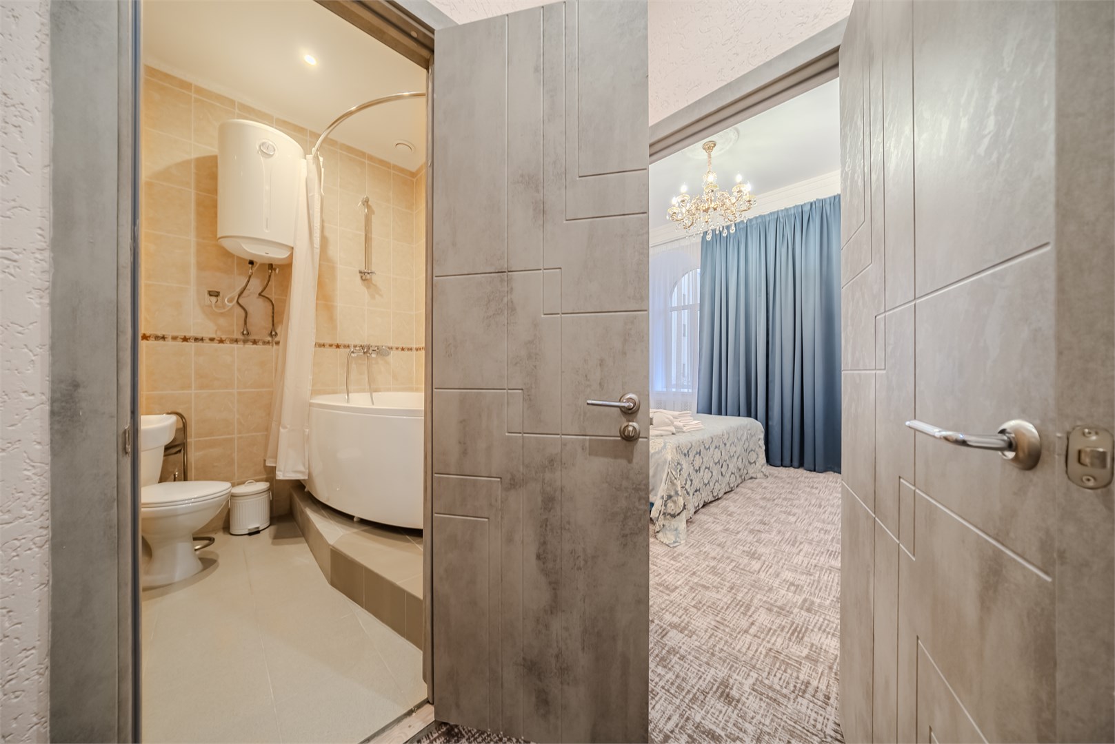 Полулюкс в Виктория