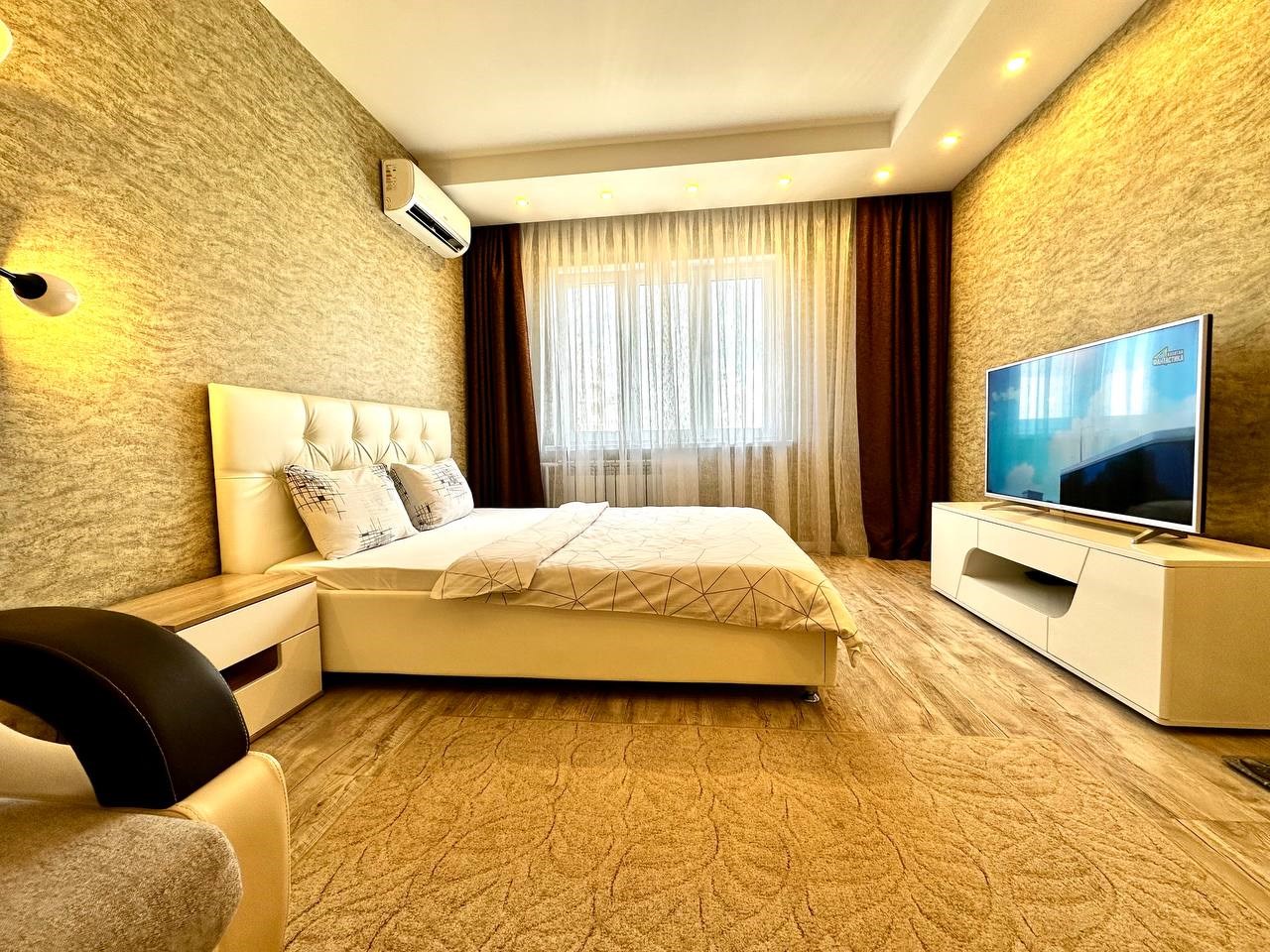 ул.Маршала Устинова  1 в Fresh Room