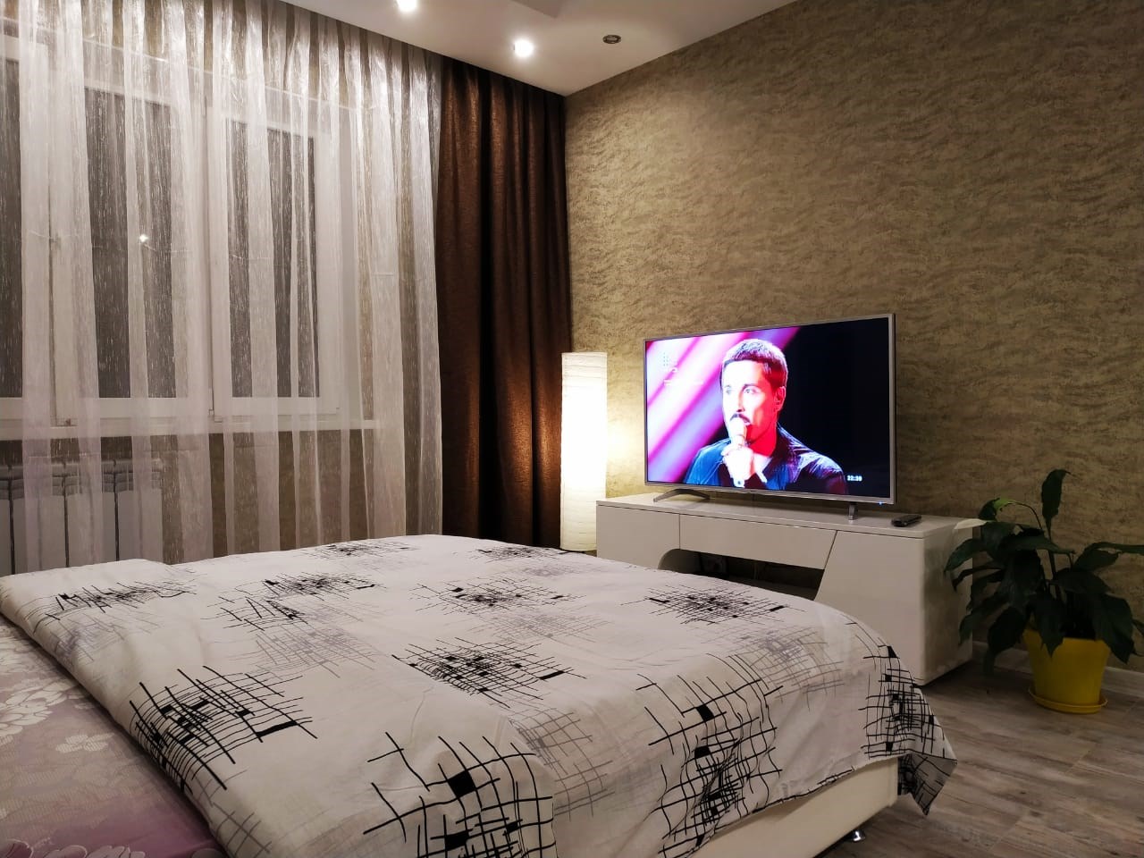 ул.Маршала Устинова  1 в Fresh Room