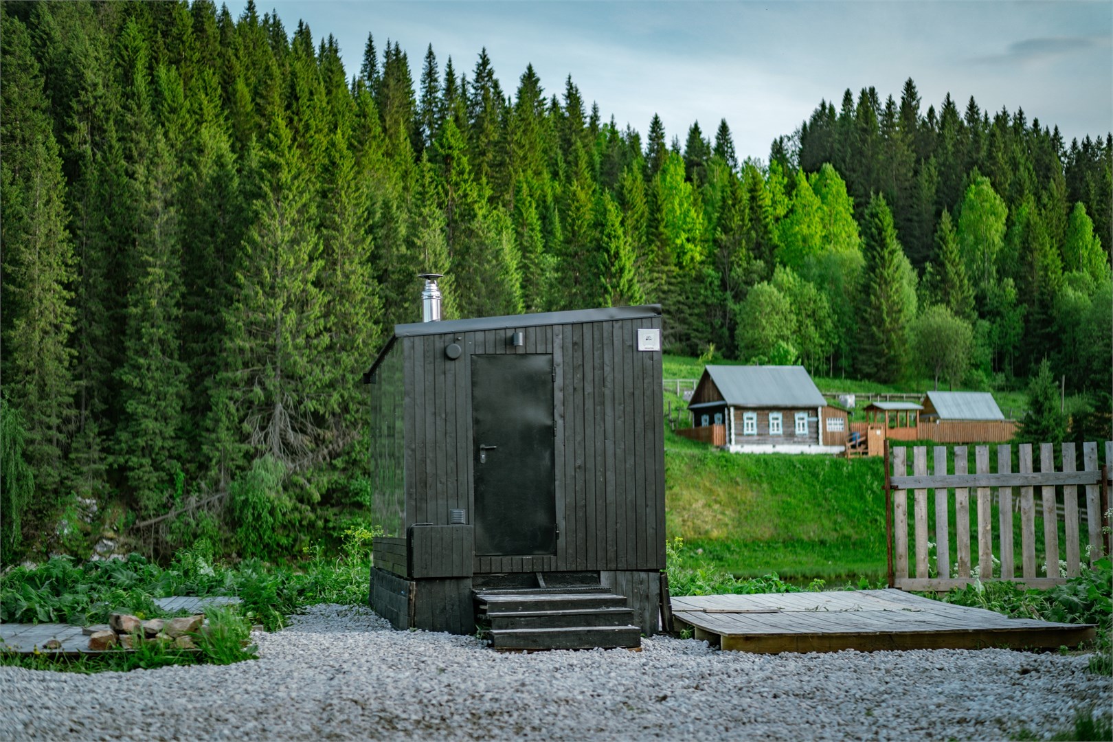 Дом "Зеркальный" в Горы реки