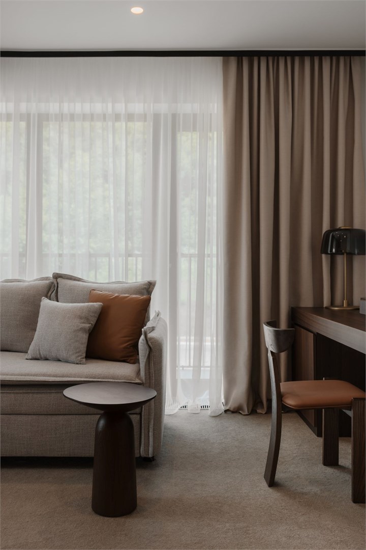 Трехместный делюкс с балконом и видом на горы в Osstone