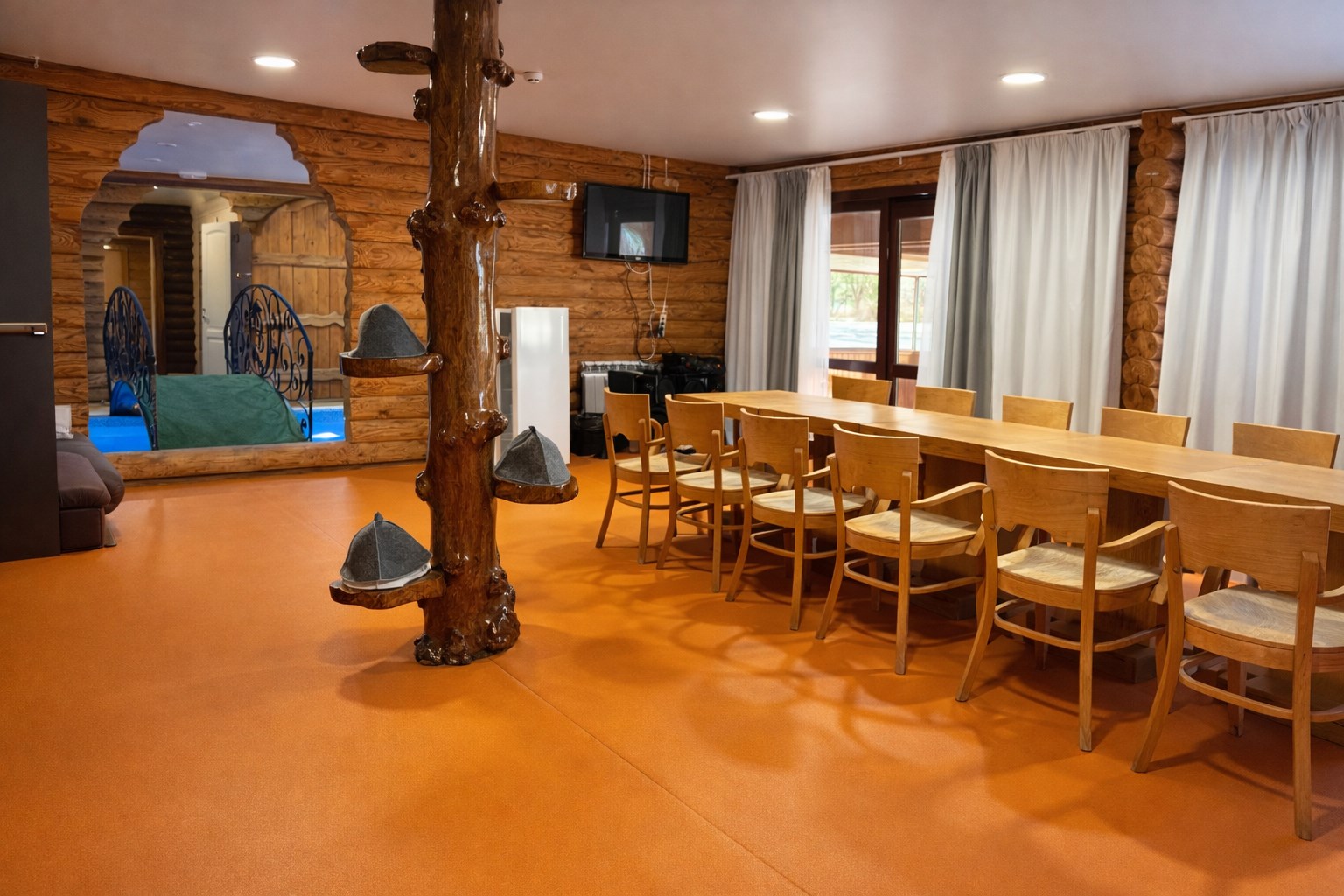 Застава: Хаусбот 3 комн с бассейном, баней и верандой в Застава