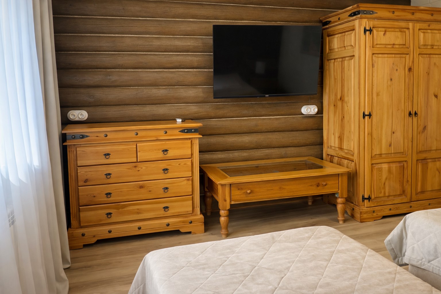 Застава: Хаусбот 3 комн с бассейном, баней и верандой в Застава