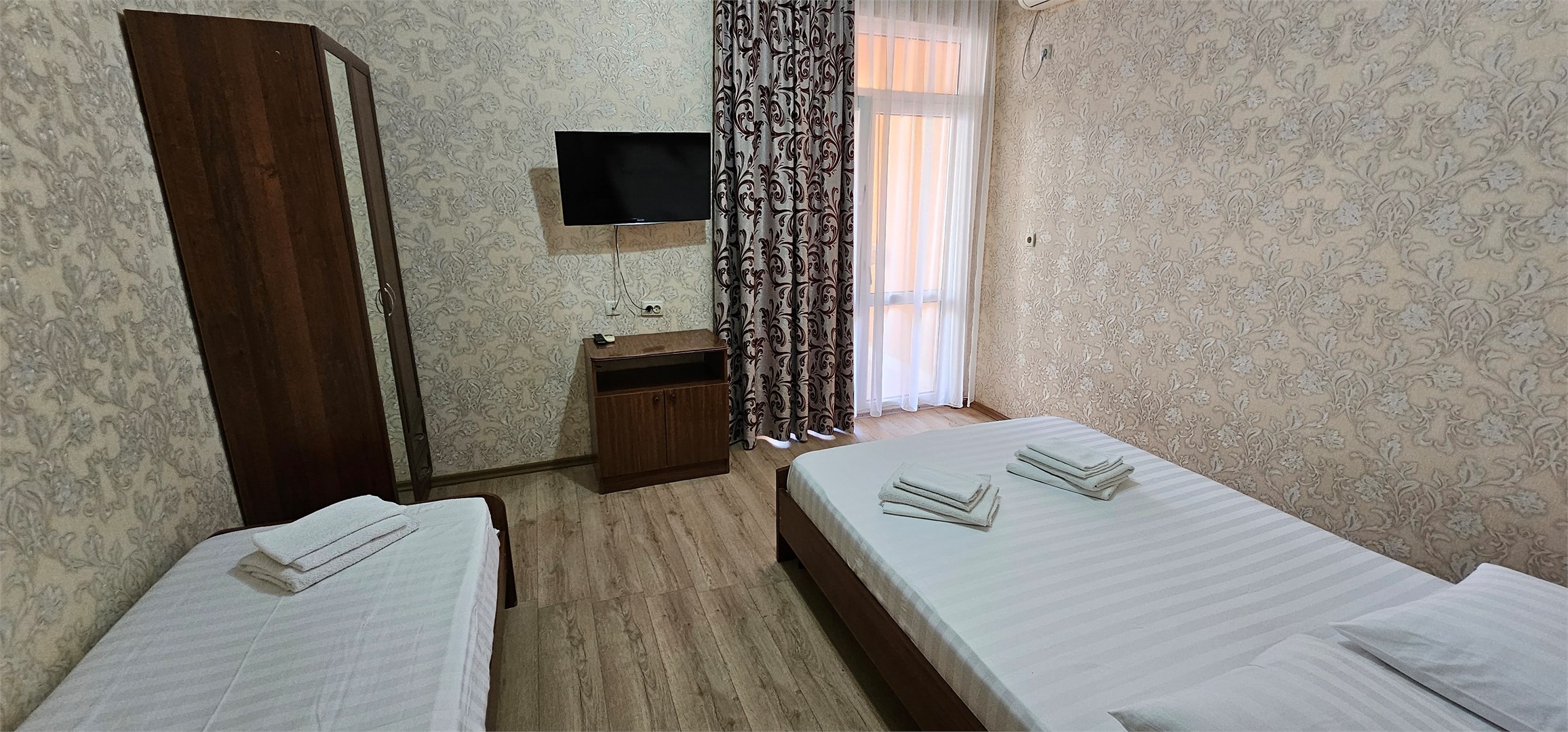 Трехместный с балконом в Сангрия