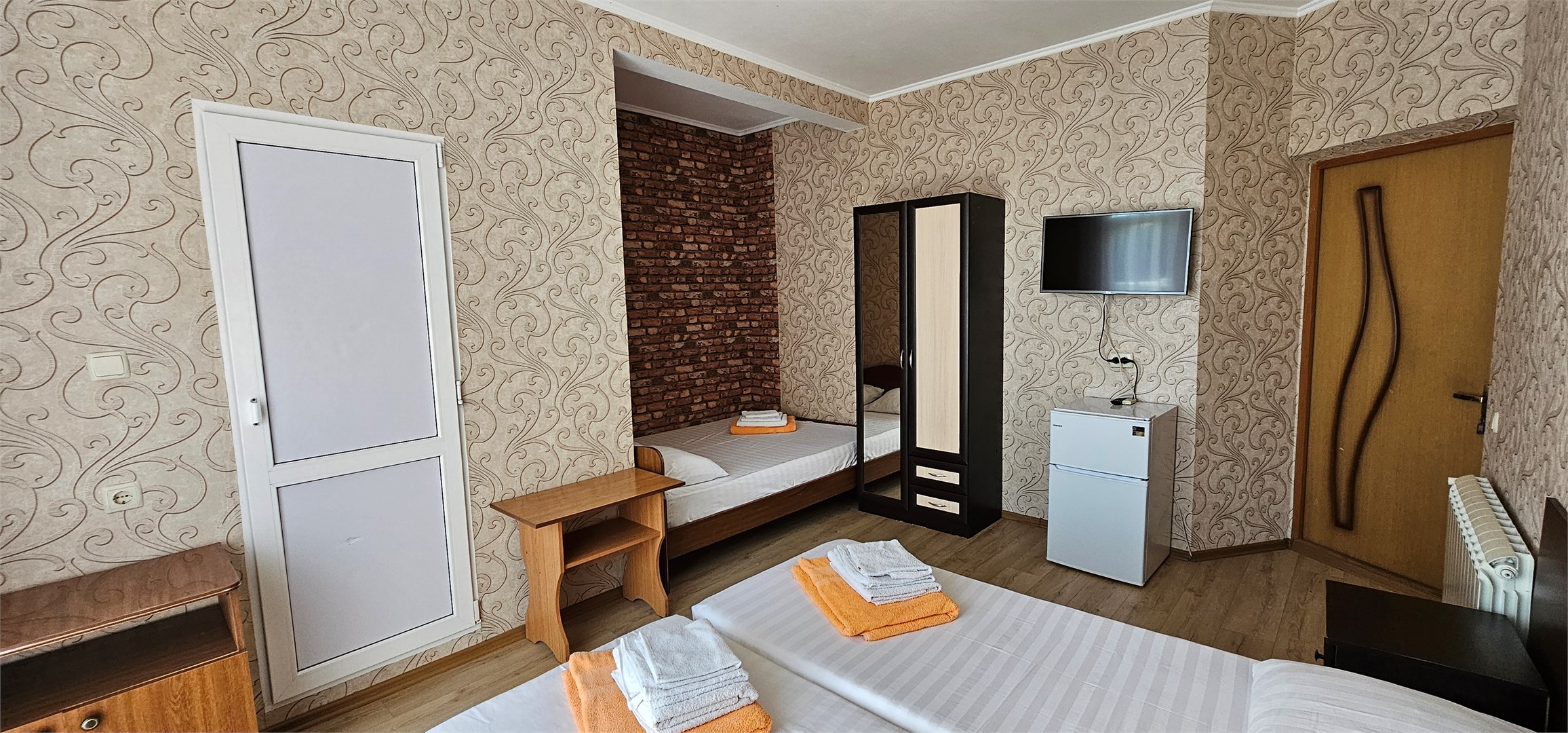 четырехместный с балконом в Сангрия