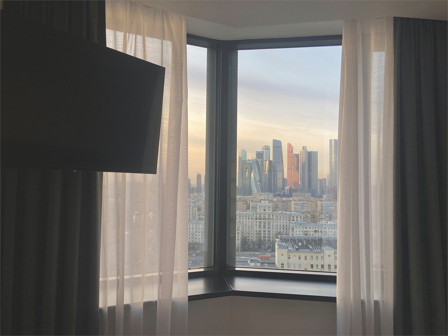 SMART Супериор с видом на Москва Сити в Azimut Сити Отель Смоленская Москва