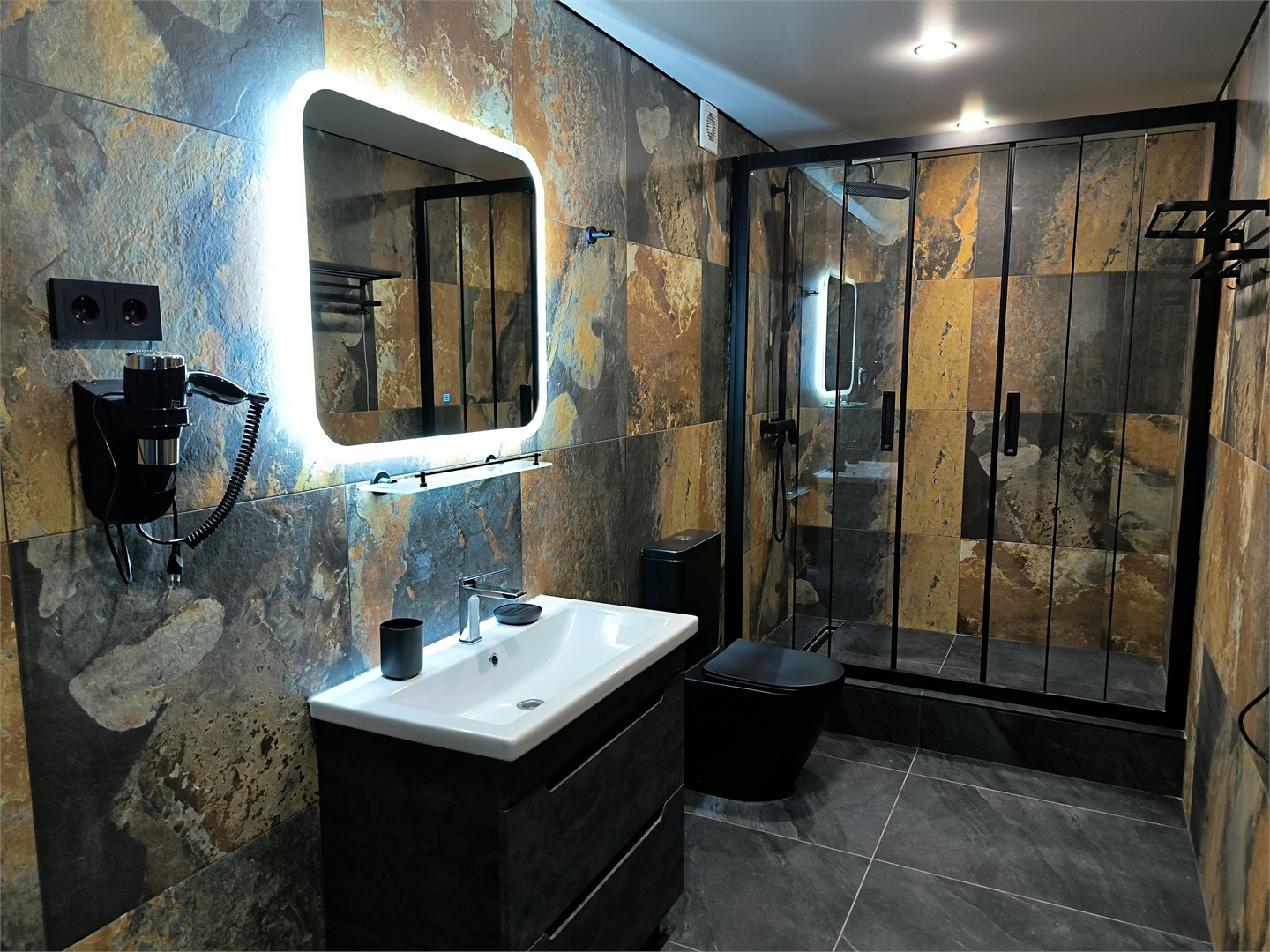 Первая категория двухкомнатный двухместный в Витязь