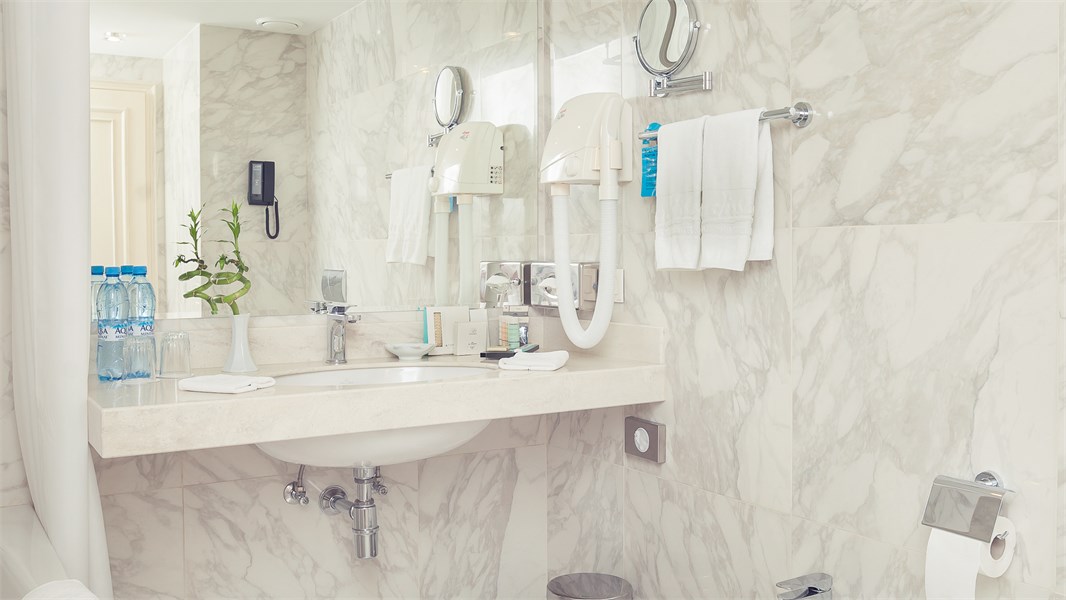 Джуниор сюит (с завтраком) в Lazurnaya hotel&SPA